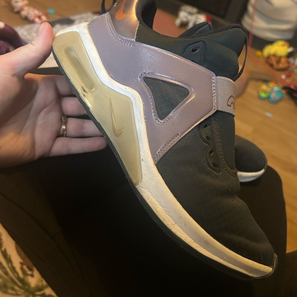Nike Black and Lavender Athletic Shoes